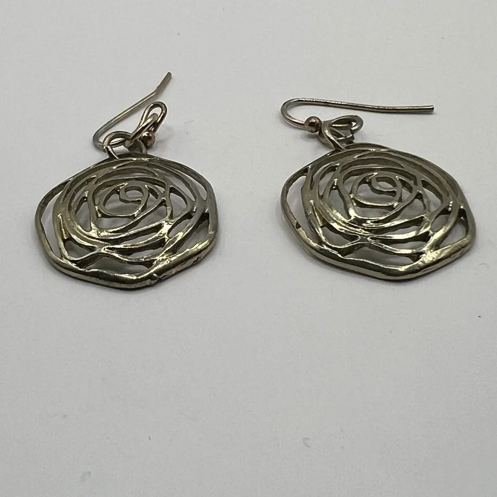 Pierced Earrings Rose Flower Silver Tone Hook Wire‎ Dangle Drop